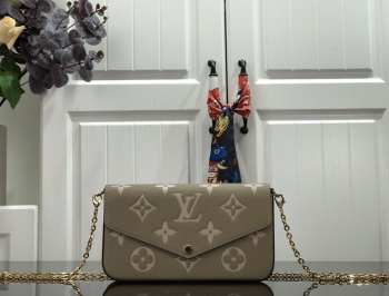 LV Félicie Pochette Empreinte Leather Bag 02