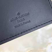 Louis Vuitton Wallet M69038 - 5