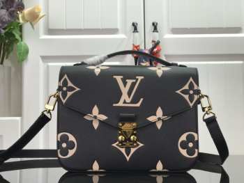 LV POCHETTE METIS M45596