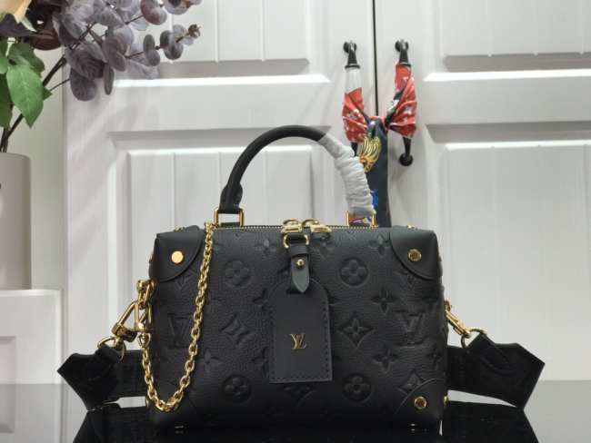 LV PETITE MALLE SOUPLE M45393 Black - 1