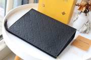 Louis Vuitton Monogram Eclipse Pochette Voyage black - 2