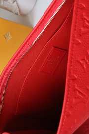 Louis Vuitton Monogram Eclipse Pochette Voyage red - 6