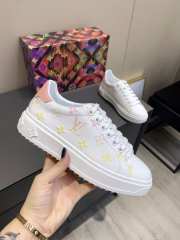 LOUIS VUITTON SNEAKER 002 - 4