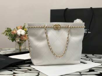 Chanel Vintage Tote 24cm White