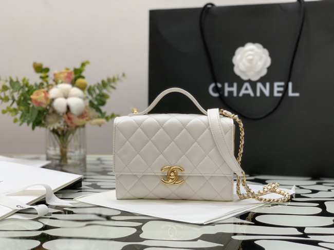 Chanel Mini Flap Handbag White 17cm - 1