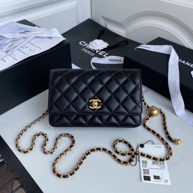 Chanel WOC Bag Black 19cm 02 - 1