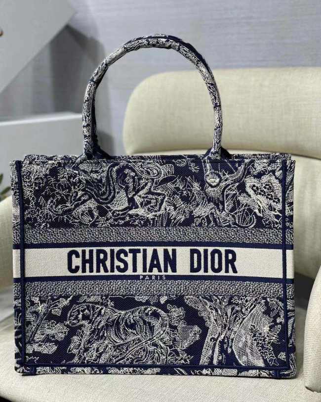 Dior Oblique Canvas Book Tote 36.5cm 001 - 1