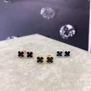 Van Cleef & Arpels Earrings - 1