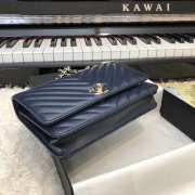 Chanel WOC Lambskin Navy Blue Bag 19CM - 2