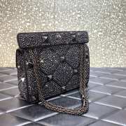 Valentino Garavani Roman Stud Bag Black 25CM - 3