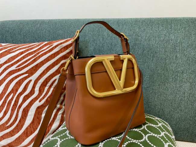 Valentino V Logo Bucket Bag Brown 20cm - 1