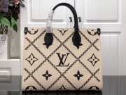 Louis Vuitton Onthego MM M46016 White 35cm - 1