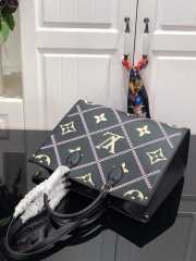 Louis Vuitton Onthego MM M46016 Black 35cm - 6