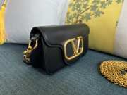 Valentino Garavani Small Shoulder Bag 19cm Black - 3