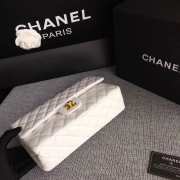 Chanel Flap White Bag With Gold Hardware 25cm - 3