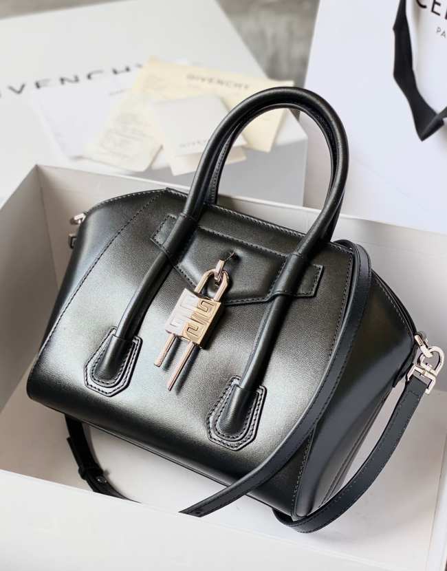 Givenchy Antigona Lock Mini Handbag Black 22cm - 1