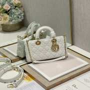 Dior Lady D-Joy White Bag 26CM - 4