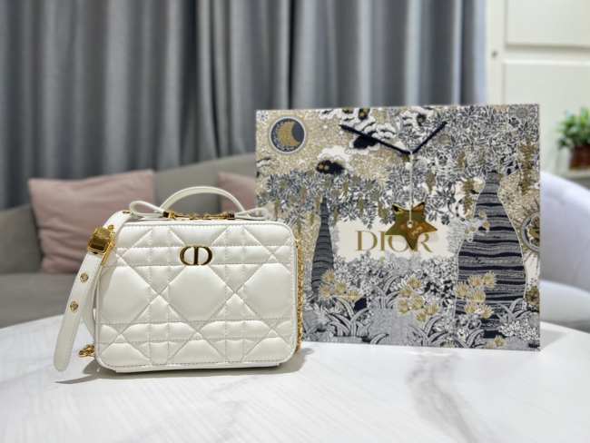 Dior Caro Box Bag with Chain White 18cm - 1