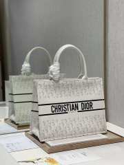 Dior Book Tote Bag White 36cm - 3