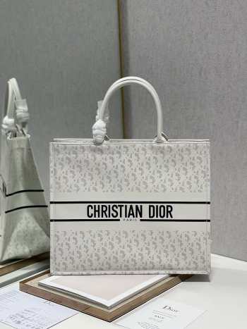 Dior Book Tote Bag White 41cm