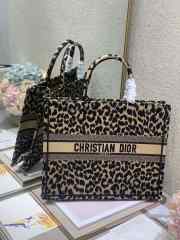 Dior Leopard Book Tote 41.5cm - 5