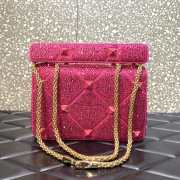 Valentino Garavani Roman Stud Bag Pink 25cm - 4