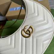 Gucci GG Marmont Half-moon-shaped Mini Bag White - 4