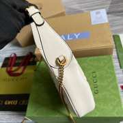 Gucci GG Marmont Half-moon-shaped Mini Bag White - 6