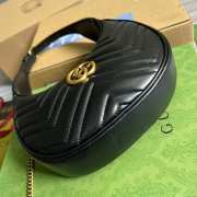 Gucci GG Marmont Half-moon-shaped Mini Bag Black - 2