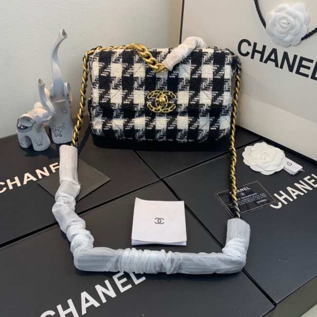 Chanel 19 Flap Black and White Bag 26cm - 1