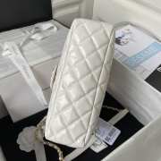 Chanel Medium Hobo Bag White - 4