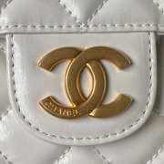 Chanel Medium Hobo Bag White - 2