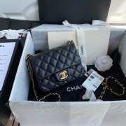 Chanel Mini Flap Bag Lambskin with Gold Hardware 17cm - 1