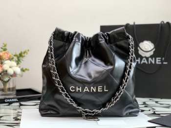 Chanel 22 Small Handbag 37cm 002