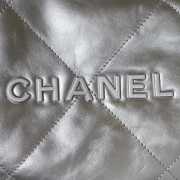 Chanel 22 Small Handbag 37cm 003 - 6