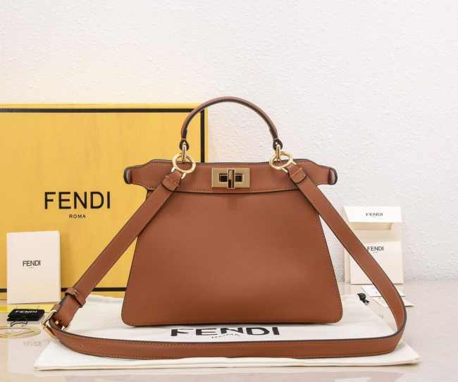 Fendi Peekaboo Iseeu Small Bag 27cm - 1