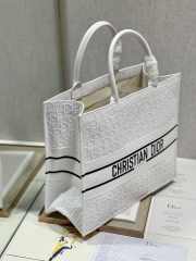 Dior Large Book Tote Bag in White - 6