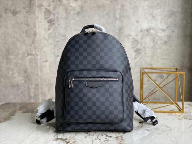 Louis Vuitton Backpack 40cm  - 1