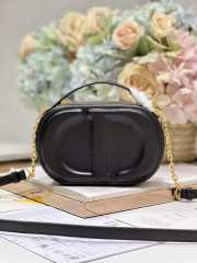 Dior CD Signature Bag with Strap in Black 18cm - 1