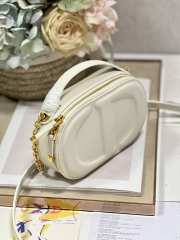 Dior CD Signature Bag with Strap in White 18cm - 5