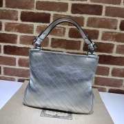 Gucci Blondie Small Tote Bag in Silver 30cm - 5