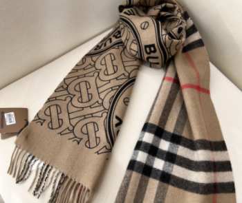 Burberry Scarf 004