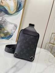 Louis Vuitton Outdoor Slingbag 21cm - 1