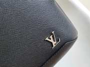 Louis Vuitton Avenue Sling bag  - 6