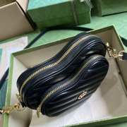 Gucci Interlocking G Mini Heart Shoulder Bag in Black - 3