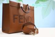 Fendi Sunshine Medium Tote in Brown 35cm - 3