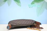 Louis Vuitton Monogram Loop Hobo Bag M46311 - 4