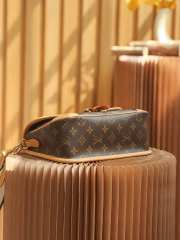 Louis Vuitton Diane Handbag M45985 - 5