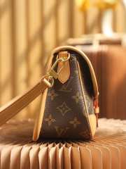 Louis Vuitton Diane Handbag M45985 - 3