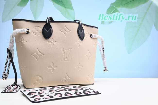 Louis Vuitton Wild of Heart Neverfull White Bag - 1